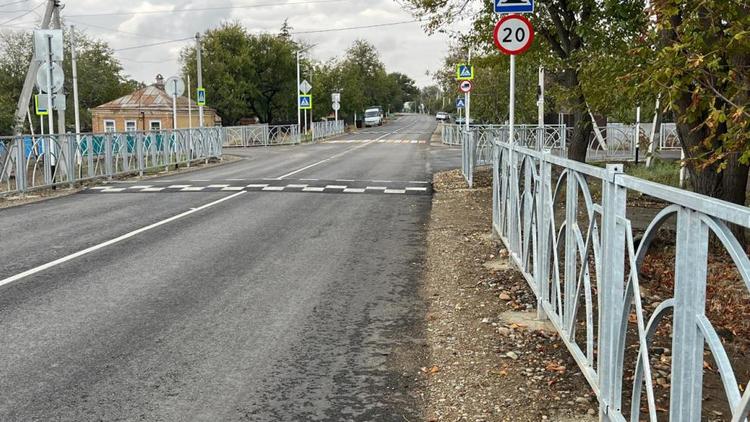 В Новоалександровском округе отремонтируют более 13 километров дорог