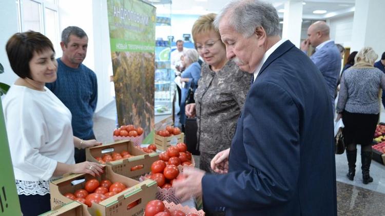 Предприятия Ставрополья отгрузили на продажу продуктов почти на 70 млрд рублей