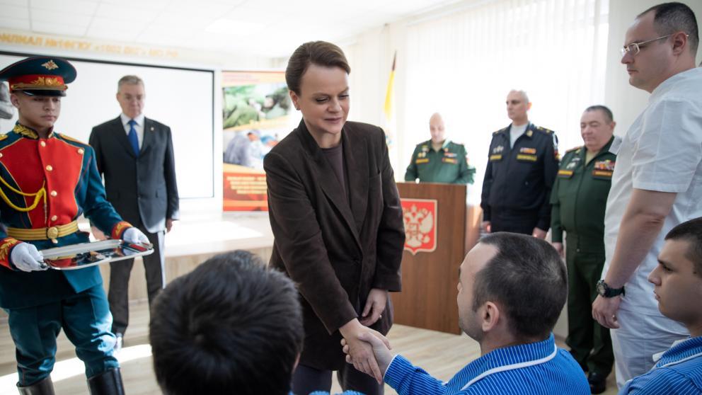 Замминистра обороны РФ посетила военный госпиталь в Ставрополе