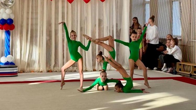 В Лермонтове прошли краевые соревнования по художественной гимнастике «За мир на Кавказе»