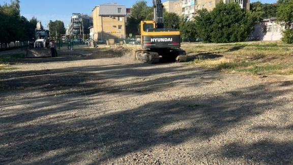 Парковки площадью около 2,5 тысячи квадратных метров оборудуют в Ставрополе