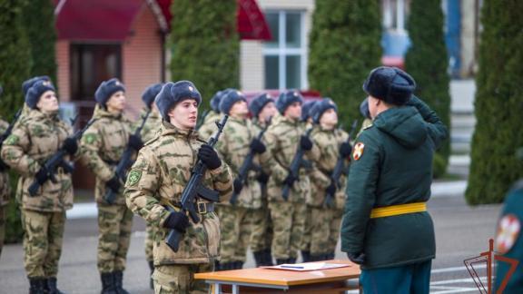 Новобранцы Росгвардии СКО присягнули на верность Отечеству