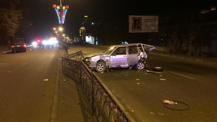 В Пятигорске пьяного виновника ДТП успокаивала жена