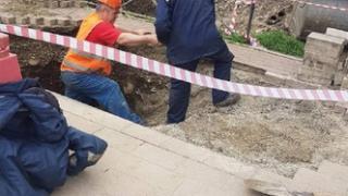 В Невинномысске устраняют порыв на теплотрассе