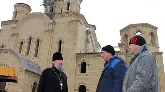 Храм-памятник в честь Серафима Саровского возводят всем миром в Невинномысске