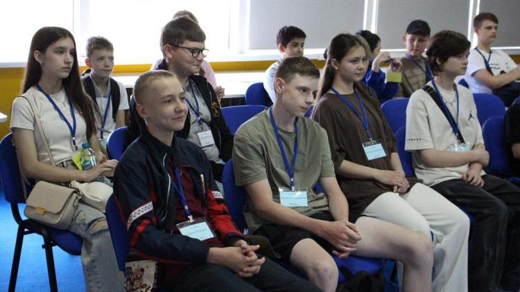 Ставропольские школьники стали участниками образовательной смены «IT-лето»