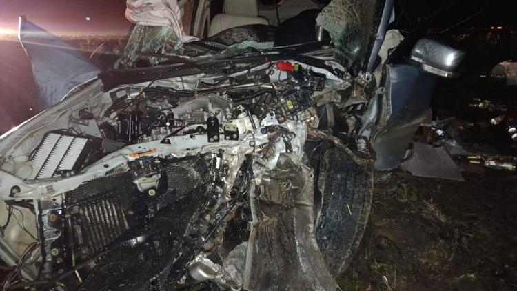 В Советском округе злостный нарушитель пострадал в ДТП с наездом на дерево