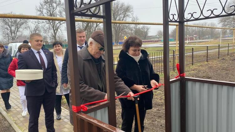 В Красногвардейском округе Ставрополья отремонтировали здание ФАПа