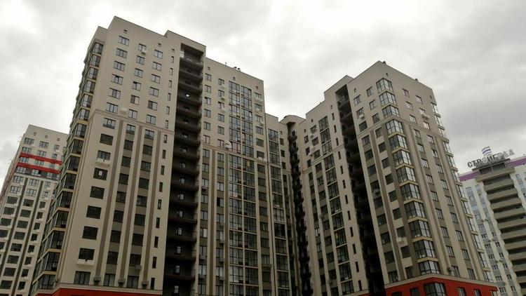 На Ставрополье с начала года дети-сироты приватизировали 550 квартир 