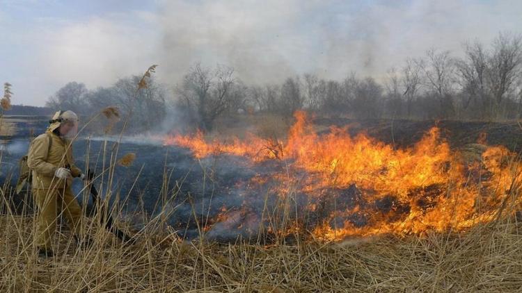 На Ставрополье сохраняется чрезвычайная пожароопасность