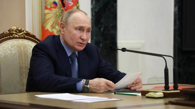 Владимир Путин провёл совещание по вопросам развития кораблестроения