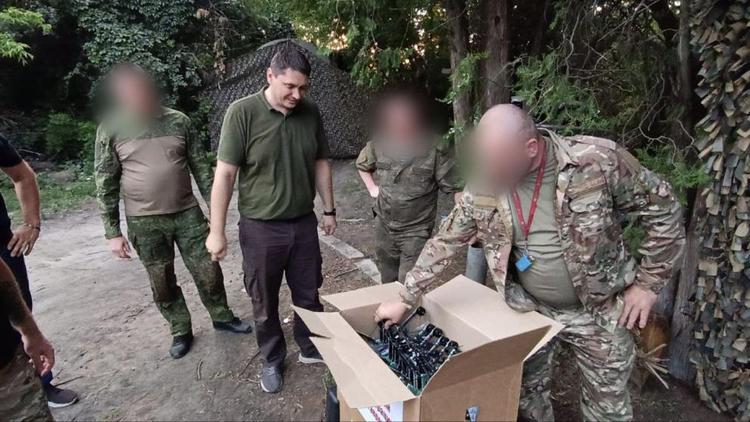 Вторую за месяц партию посылок доставил Ставрополь в зону СВО  