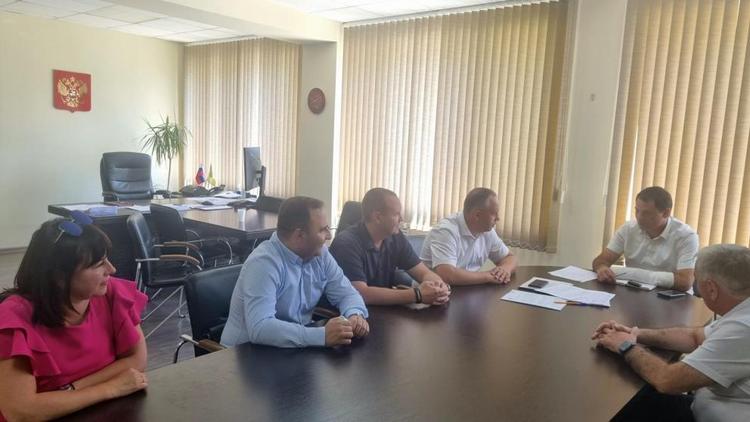 Участник программы «Герои Ставрополья» стажируется в краевом миндоре