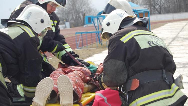 В Лермонтове соревновались, кто лучше поможет пострадавшим в ДТП