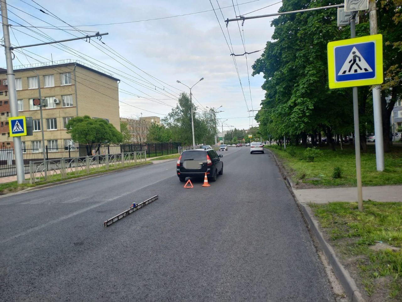 Невнимательный водитель сбил ребёнка и взрослого в Ставрополе |  Ставропольская правда