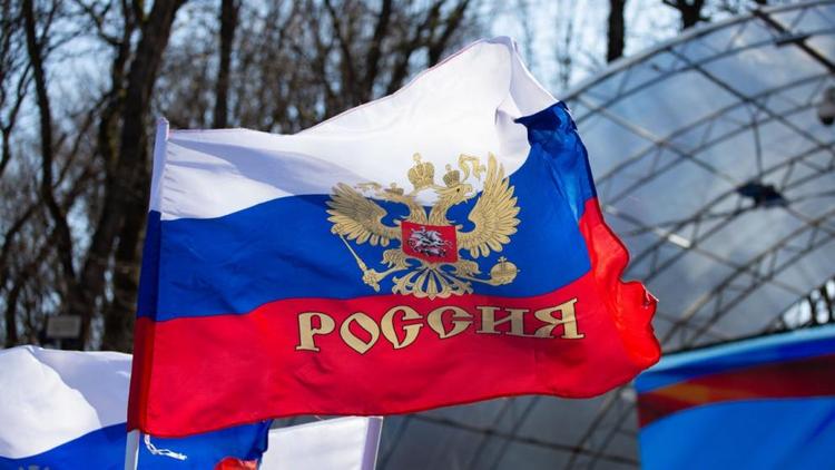 В Ставрополе патриотический форум-концерт объединил тысячи горожан