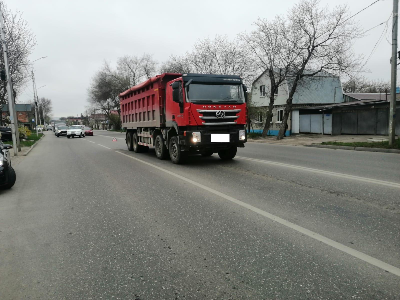 Грузовик сбил пожилую женщину в Пятигорске | Ставропольская правда