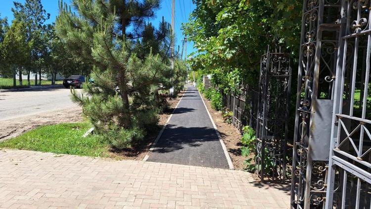 Тротуарную дорожку обустроят в селе Тахта на Ставрополье