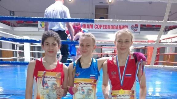 В Суворовской состоялись награды чемпионата и первенства СКФО по боксу