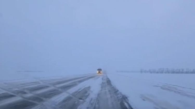 Метель мешает дорожному движению на Ставрополье