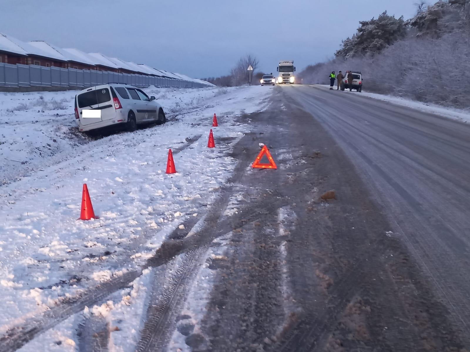 Перелом позвоночника получила пассажирка опрокинувшегося авто на  Ставрополье | Ставропольская правда