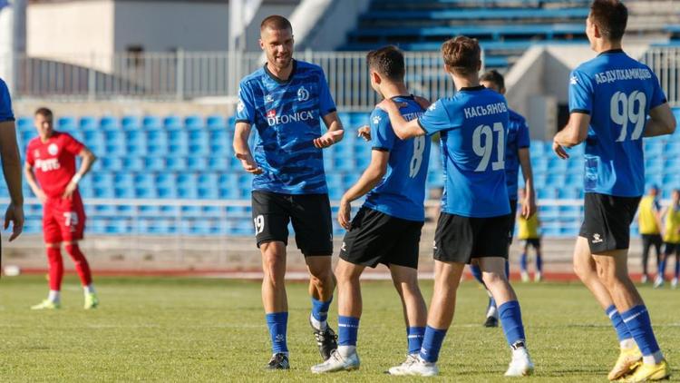 Футболисты ставропольского «Динамо» удачно съездили в Сочи