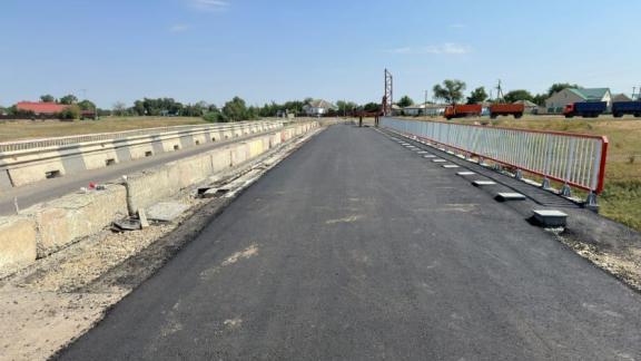 В Труновском округе Ставрополья ремонтируют мост через реку Ташла