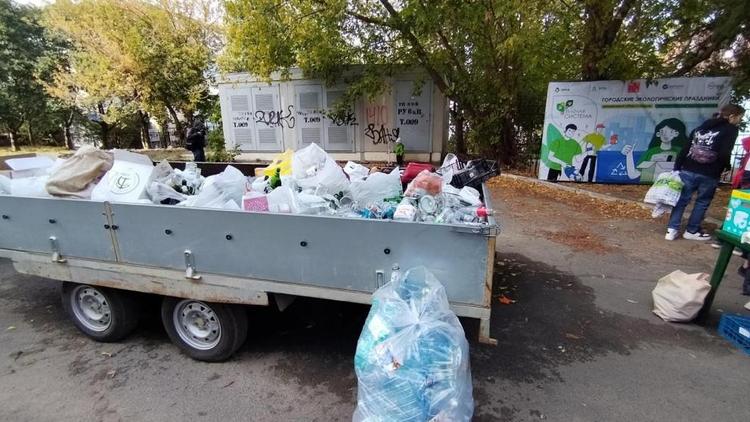 Жители Михайловска сдали тонну вторсырья на переработку