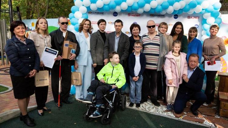 В Ставрополе открыли инклюзивную детскую площадку