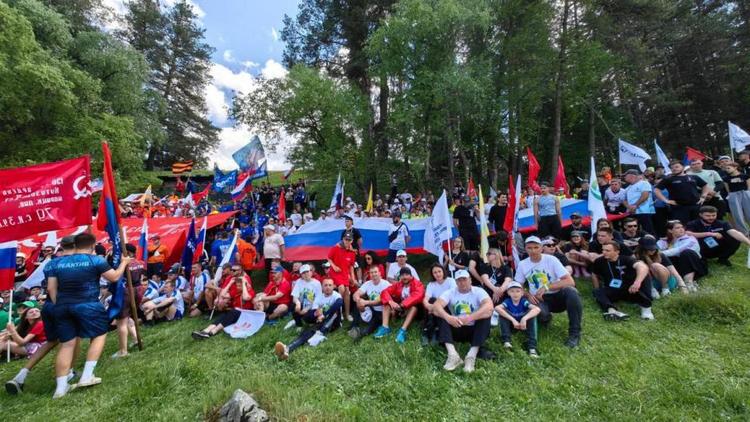 Команда «Экстрим» из Предгорного округа успешно выступила на турслёте «Вахта памяти – 2025»