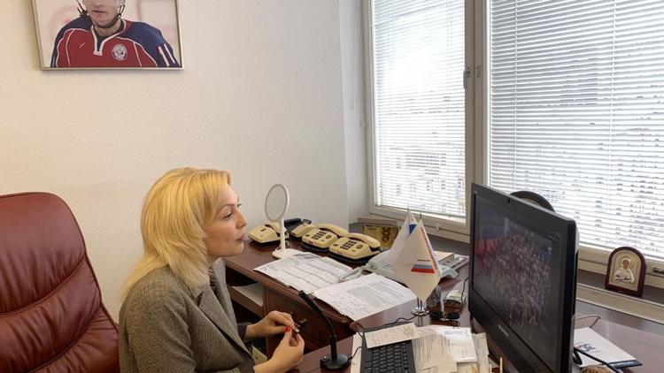 Депутат Госдумы от Ставрополья провела встречу с педагогами детских садов из Луганска 