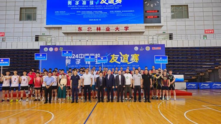 Ставропольские волейболисты одержали первые победы на играх в Китае