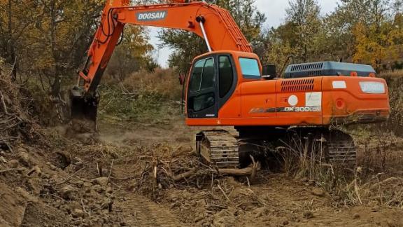 На реке Куме в ставропольском посёлке Заря начались берегоукрепительные работы