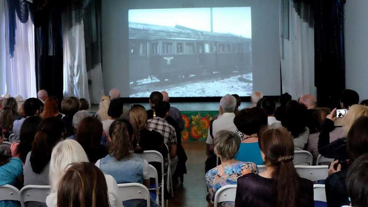 Кинолетопись Ставрополья показали в доме народного творчества