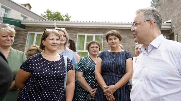 Губернатор Владимиров совершил рабочую поездку в Кочубеевский округ