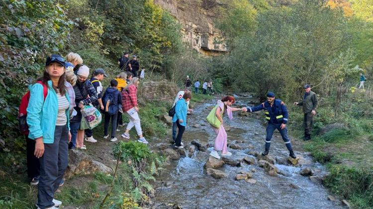 Более тысячи человек приняли участие в турпоходе с главой города в Кисловодске