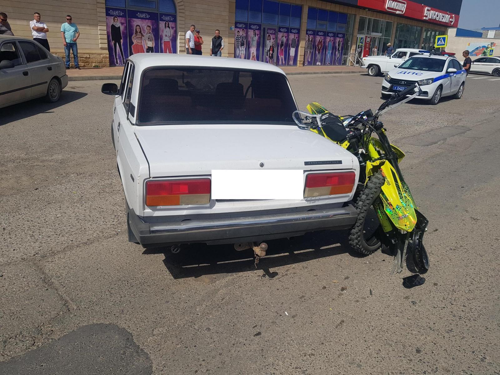 Школьник на мотоцикле попал в аварию в селе Арзгир на Ставрополье |  Ставропольская правда