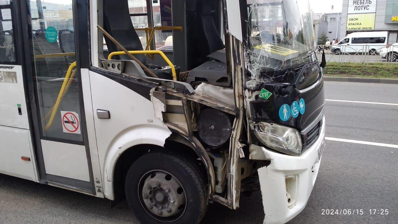 Пассажирка автобуса пострадала в ДТП в Ставрополе | Ставропольская правда