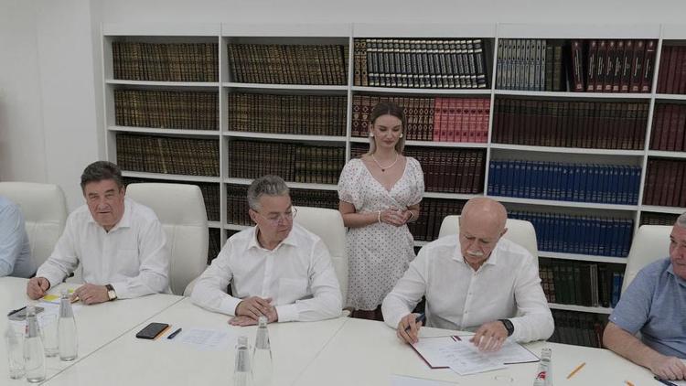 На Ставрополье кандидаты в губернаторы подписали соглашение «За чистые и честные выборы»
