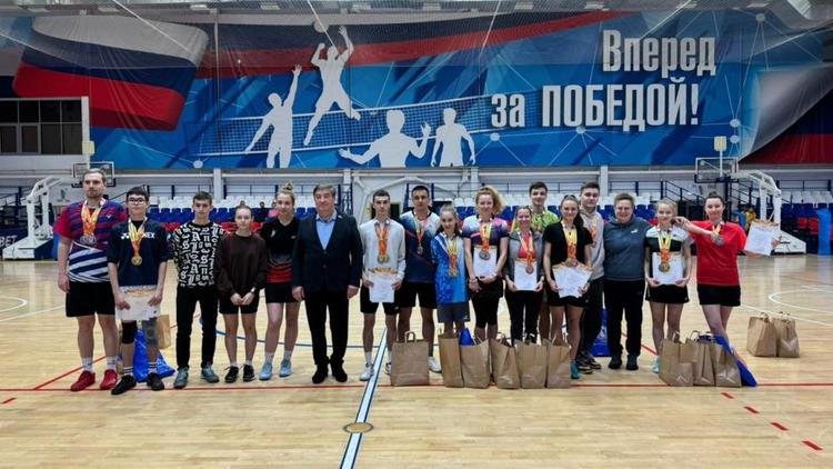 В Ставрополе прошли соревнования по бадминтону на призы краевой Думы
