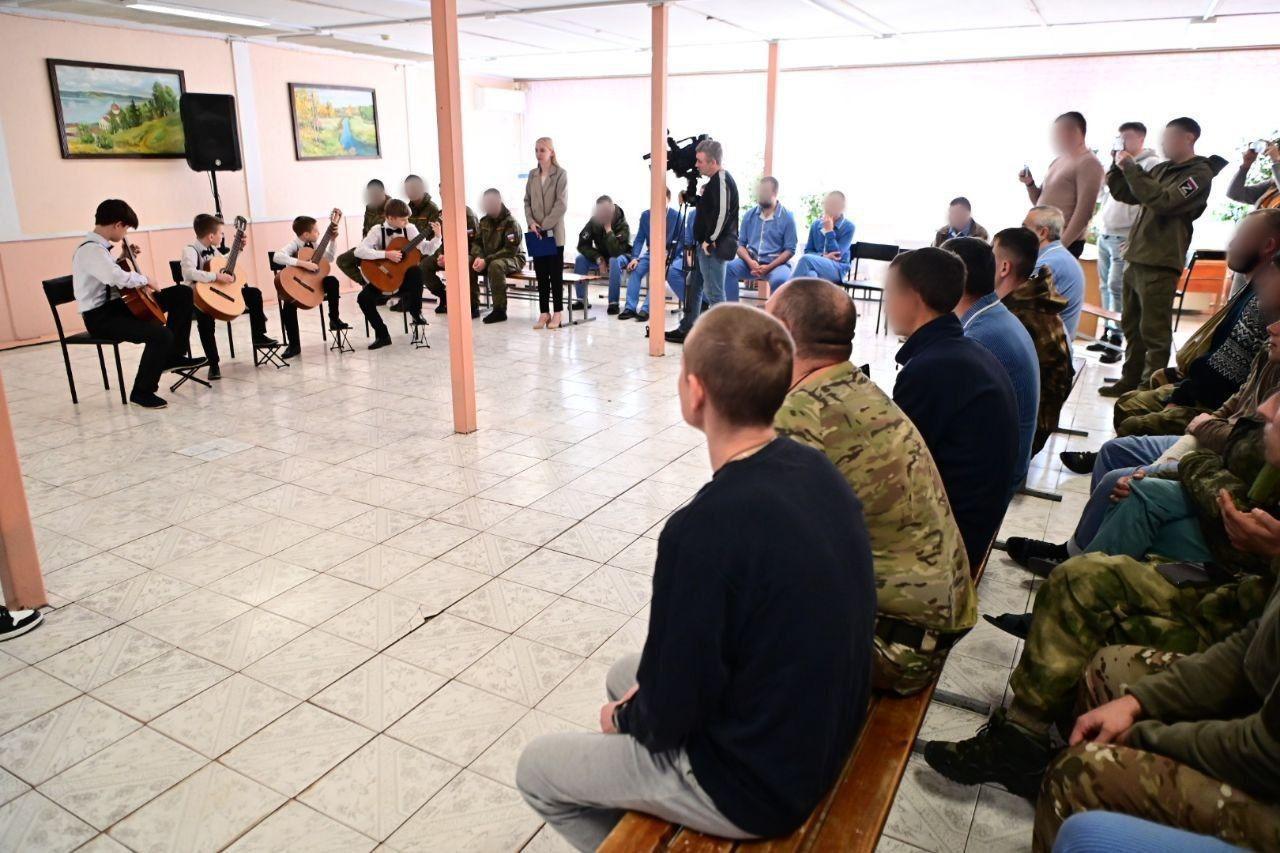 В военном госпитале Будённовска прошёл праздничный концерт | Ставропольская  правда