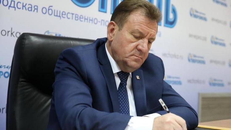 Глава Ставрополя провёл прямую линию с жителями города