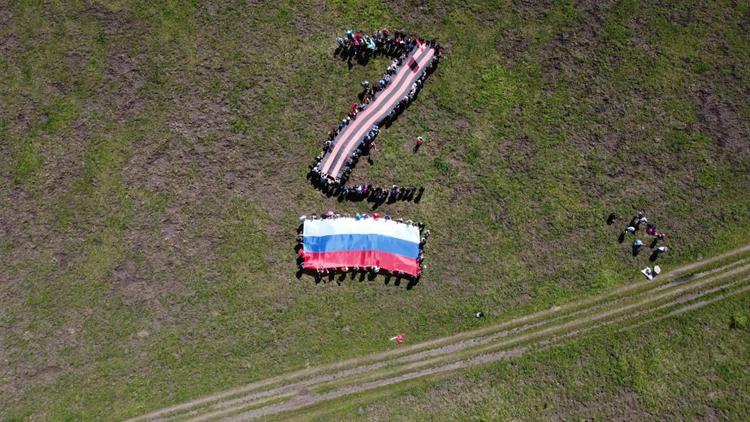 Активисты Кочубеевского округа совершили восхождение на гору Стрижамент