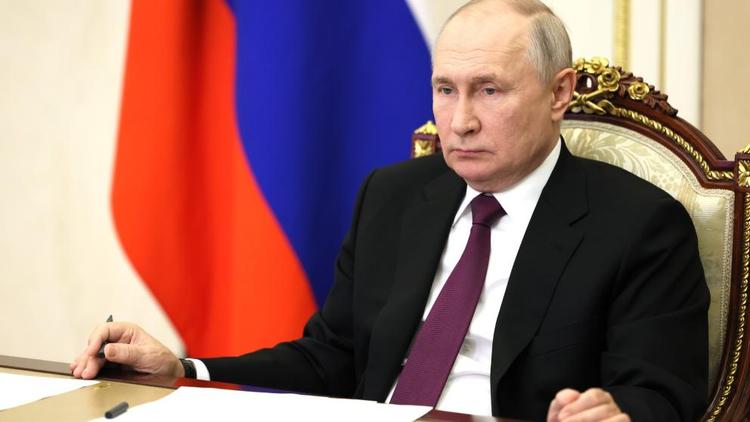 Владимир Путин провёл встречу с избранными главами регионов