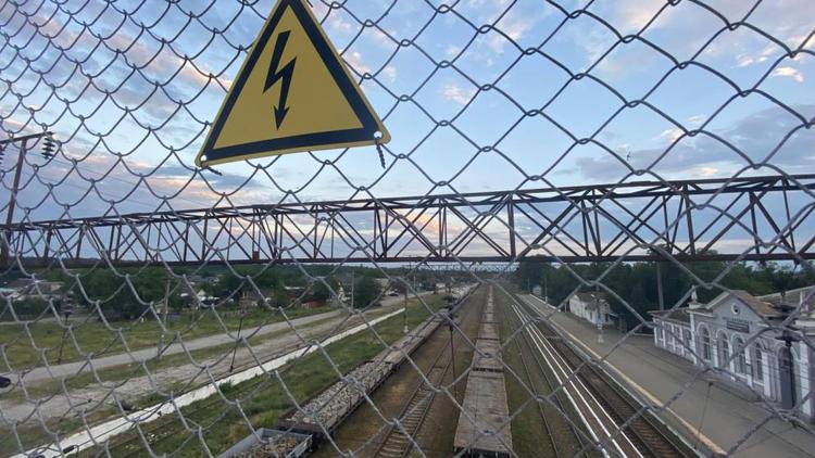 Габаритные ворота установят возле железнодорожного моста в Ставрополе