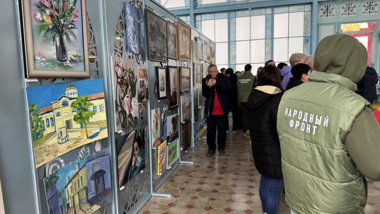 Благотворительная выставка «ZА ЖИЗНЬ» открылась в Железноводске