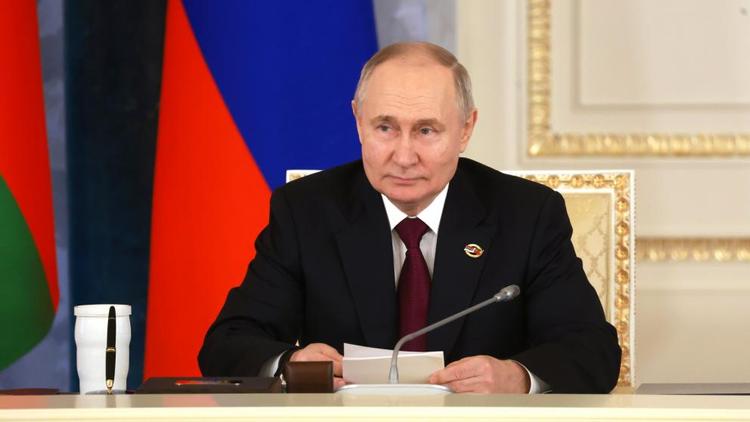Владимир Путин: Россия и Белоруссия оказывают друг другу союзническую поддержку