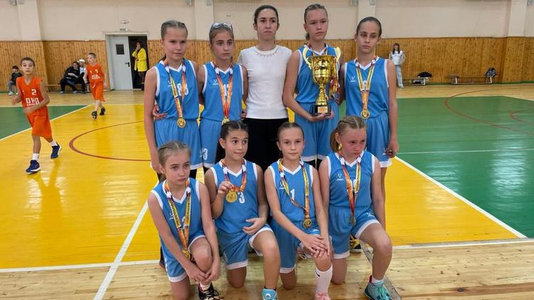 В Будённовске прошло первенство края по баскетболу