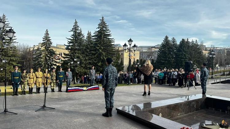 Память погибших героев в День неизвестного солдата почтили в Кисловодске