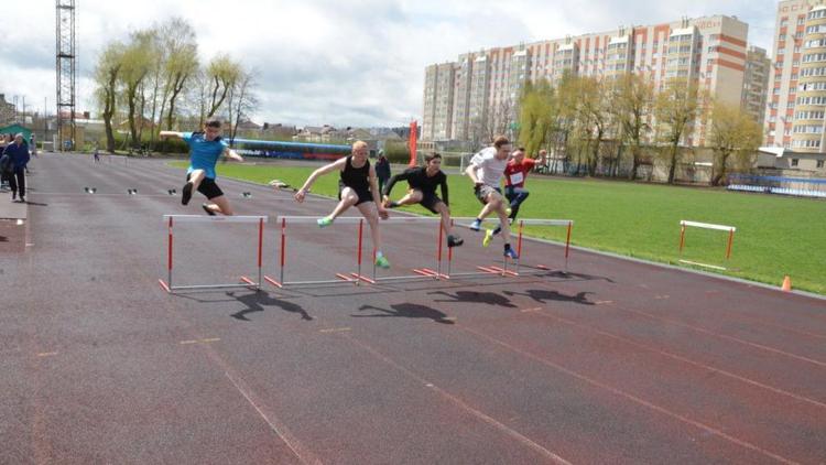 На Ставрополье более 130 спортсменов участвовали в турнире по легкоатлетическому двоеборью